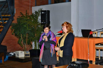 Ceci est une photo de Béatrice Pradillon-Marques & Bernadette De Pascale-Dalmas lors de la conférence à la médiathéque de Tournefeuille (31) le 11 janvier 2013.