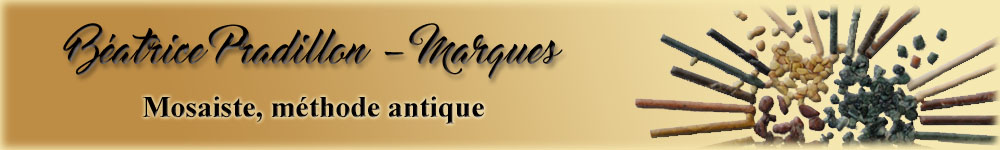 Ceci est une bannière avec des échantillons de marbre & de galets avec le titre : Béatrice Pradillon-Marques, mosaïste, méthode antique